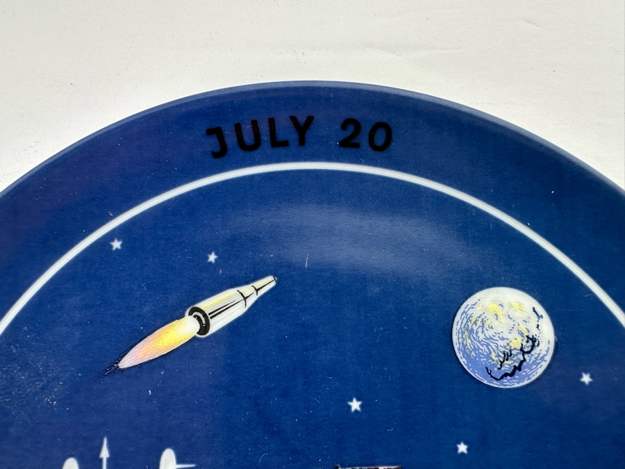 First Limited Edition Collector's Historic Series Plate First Men On The Moon July 20, 1969 By Seven Seas Traders 1969 7.5R [Photo 4]