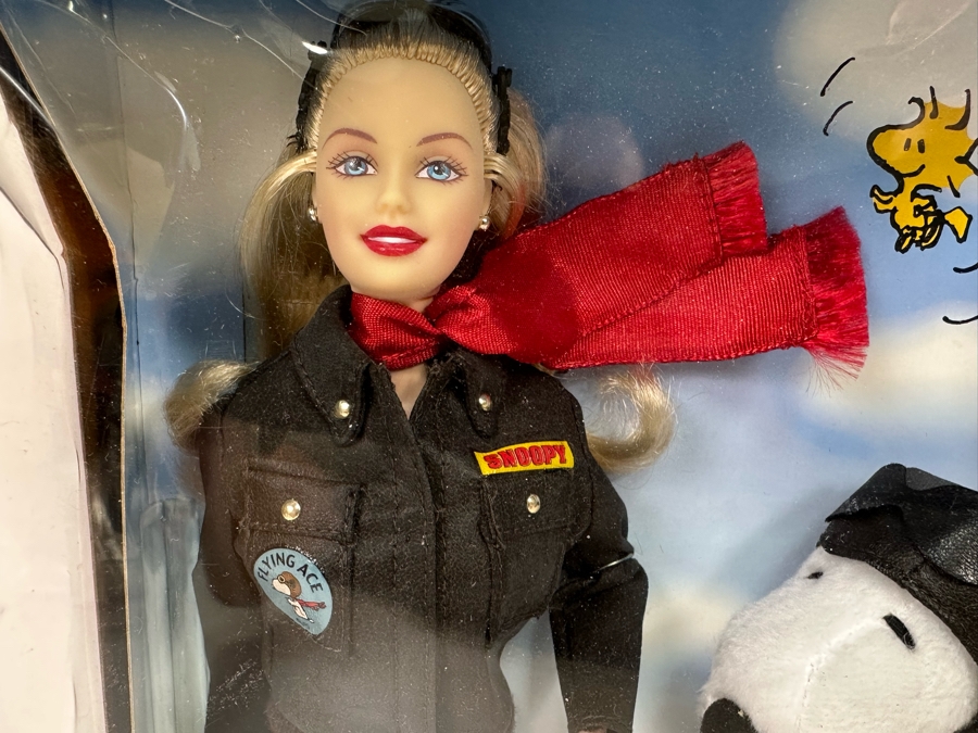 Vintage 2001 Mattel Barbie Doll Barbie And Snoopy Collector Edition With Box #55558 [Photo 4]