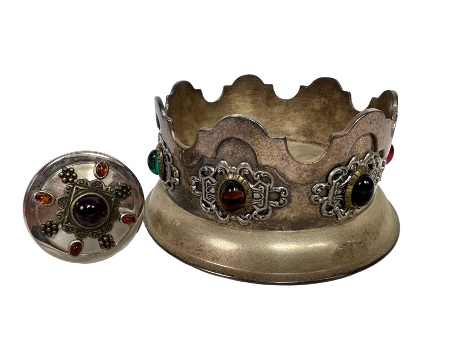 Ann Chichon Dallas Silver Plated Crown Design Wine Bottle Coaster And Wine Stopper
