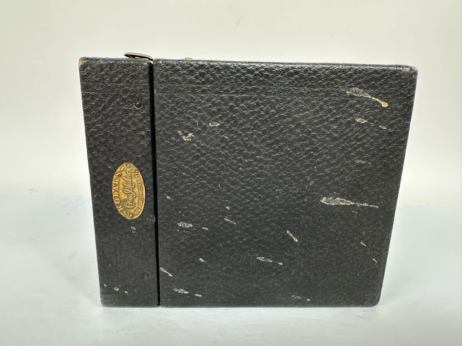 Vintage Eastman Kodak Brownie Box Camera 6.25W X 3.5D X 5H [Photo 7]