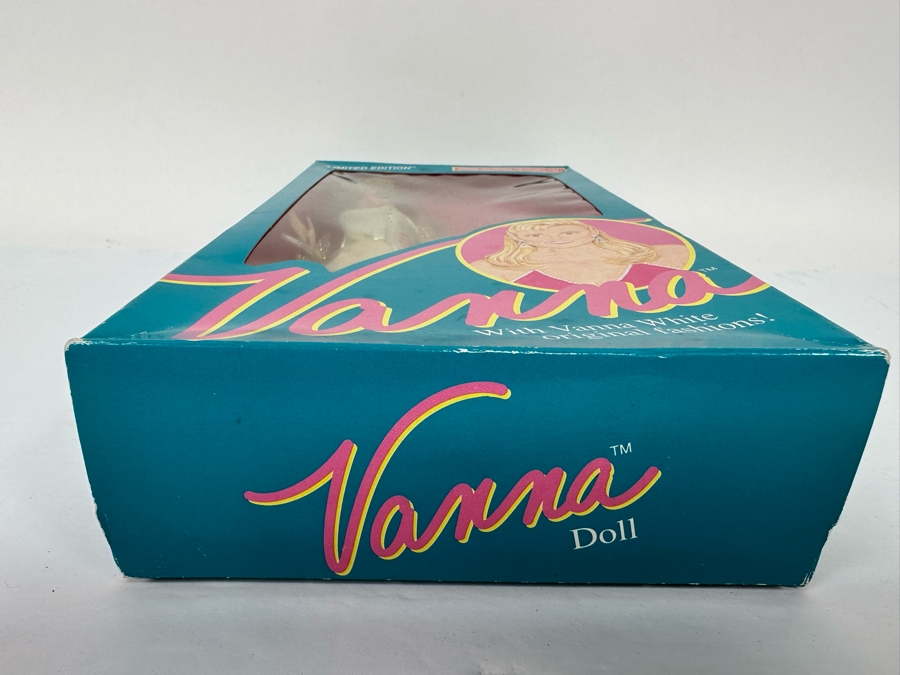 Limited Edition Vanna White Action Figure Doll With Original Fashions New In Box 1990 Home Shopping Club [Photo 11]