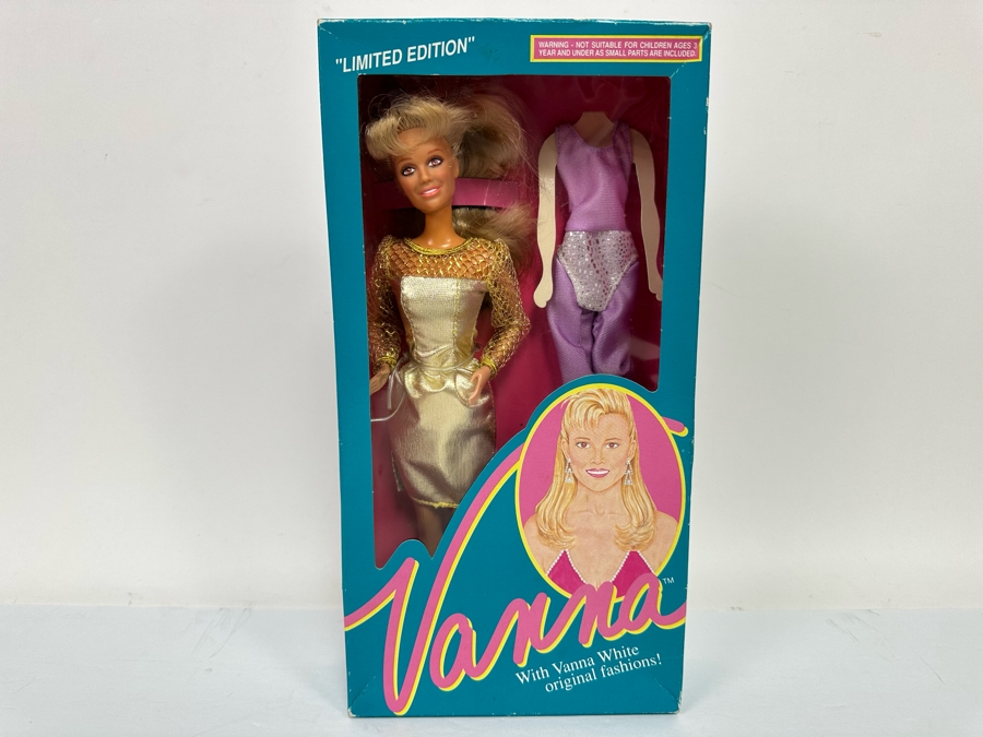 Limited Edition Vanna White Action Figure Doll With Original Fashions New In Box 1990 Home Shopping Club [Photo 2]
