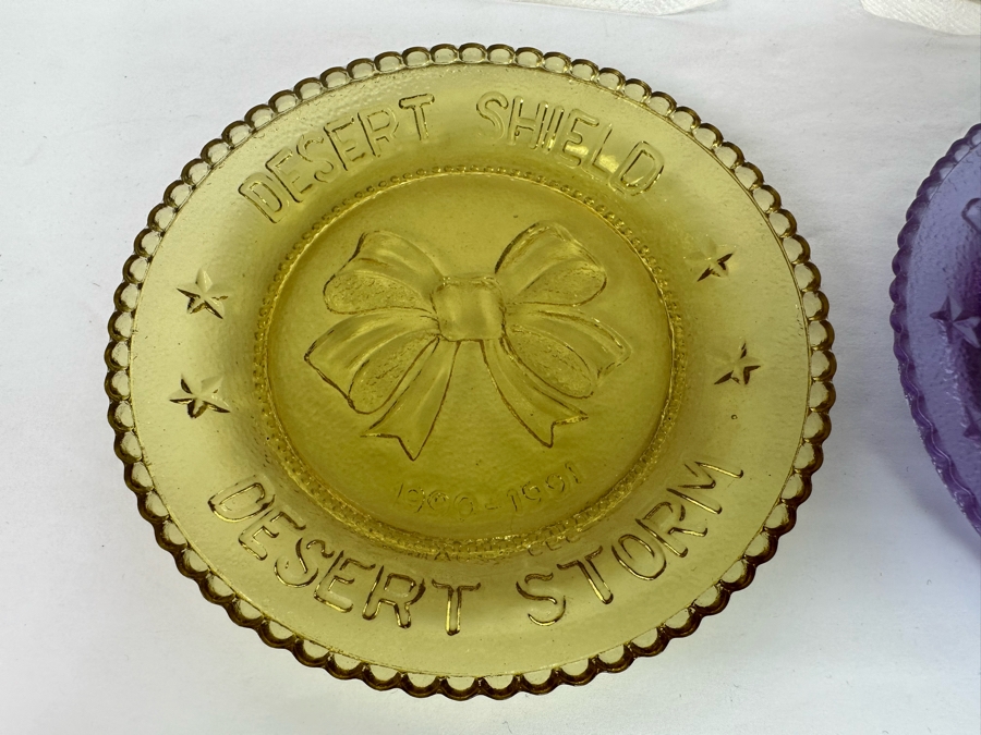 Desert Shield / Desert Storm Colored Glass Plates 3.5R And General Colin L. Powell Chairman, Joint Chiefs Of Staff Sealed Bronze Medal And General H. Norman Schwarzkopf Desert Shield Desert Storm Sealed Bronze Medal [Photo 9]