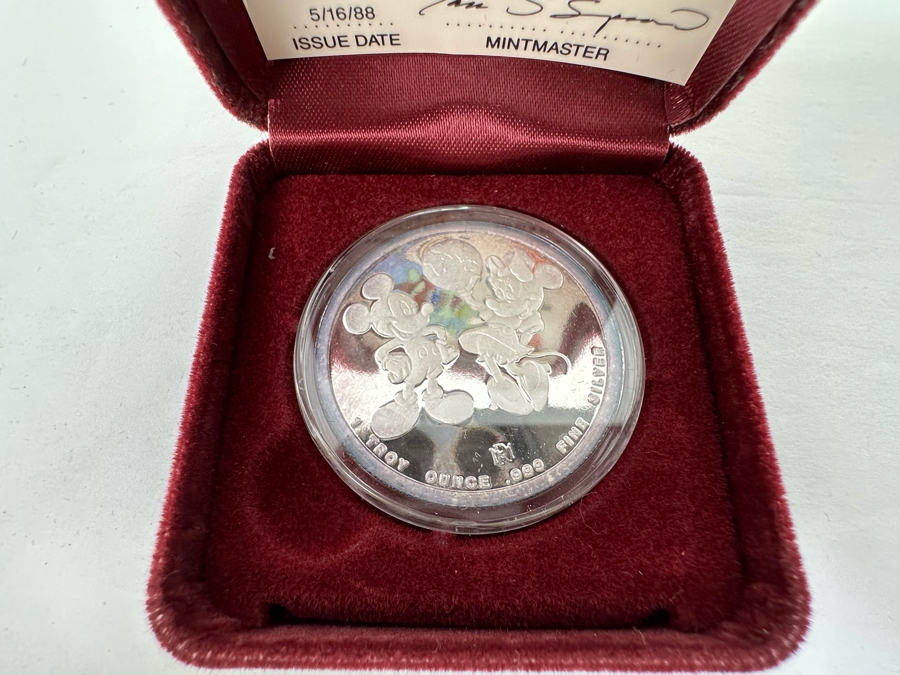 Walt Disney's Mickey Mouse And Minnie Mouse .999 Fine Silver 1 Troy Oz Proof Silver Coin With Box Rarities Mint Issued 5/16/88 4th In Series Of 7 Numbered 1,597 Of 15,000 [Photo 4]