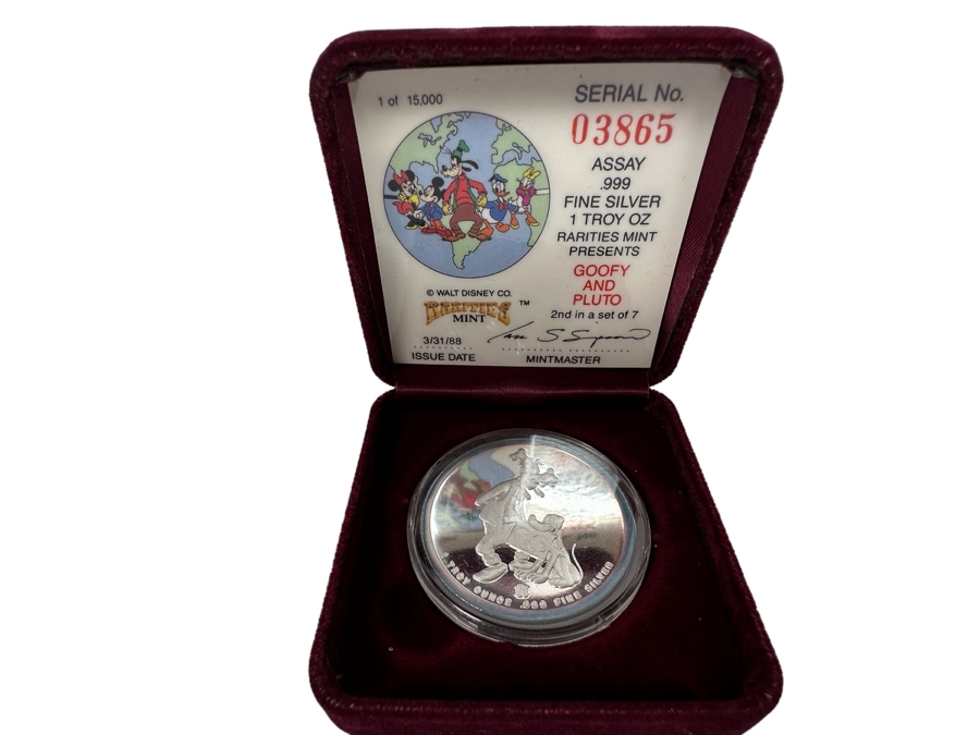 Walt Disney's Goofy And Pluto .999 Fine Silver 1 Troy Oz Proof Silver Coin With Box Rarities Mint Issued 3/31/88 2nd In Series Of 7 Numbered 3,865 Of 15,000 [Photo 1]