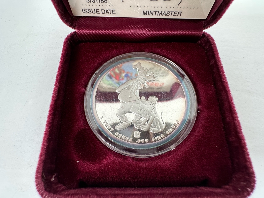 Walt Disney's Goofy And Pluto .999 Fine Silver 1 Troy Oz Proof Silver Coin With Box Rarities Mint Issued 3/31/88 2nd In Series Of 7 Numbered 3,865 Of 15,000 [Photo 4]