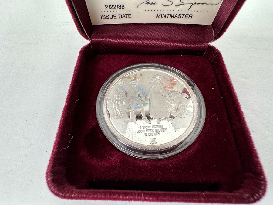 Walt Disney's Disney Around The World .999 Fine Silver 1 Troy Oz Proof Silver Coin With Box Rarities Mint Issued 2/22/88 1st In Series Of 7 Numbered 842 Of 15,000 [Photo 5]