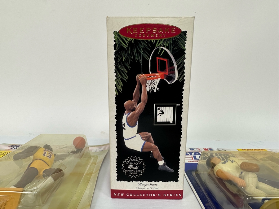 Pair Of 1989 Staring Lineup Kenner Legends Collection Action Figures With Trading Cards Of Wilt Chamberlain And Nolan Ryan And Shaquille O'Neal Hoop Stars Christmas Ornament First In The Hoop Stars Series 1995 All New In Packaging [Photo 4]