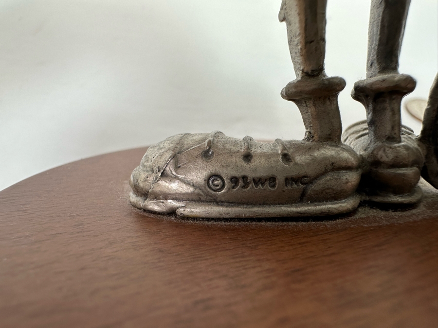 Vintage 1993 Warner Bros. Pewter Wiley Coyote Tennis Player Figurine Looney Tunes 7H [Photo 9]