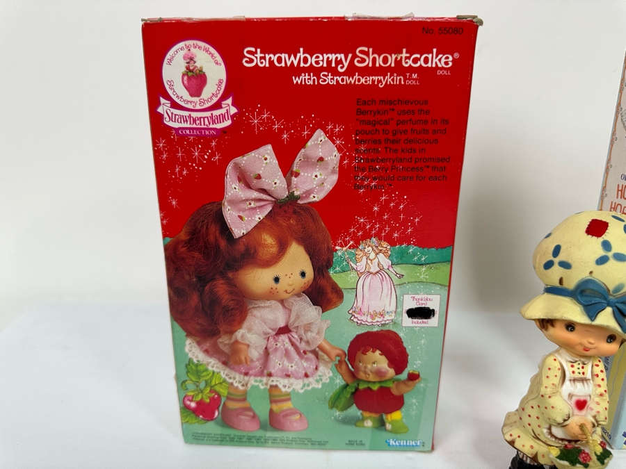 Strawberry Shortcake And Holly Hobbie Dolls & Books [Photo 12]