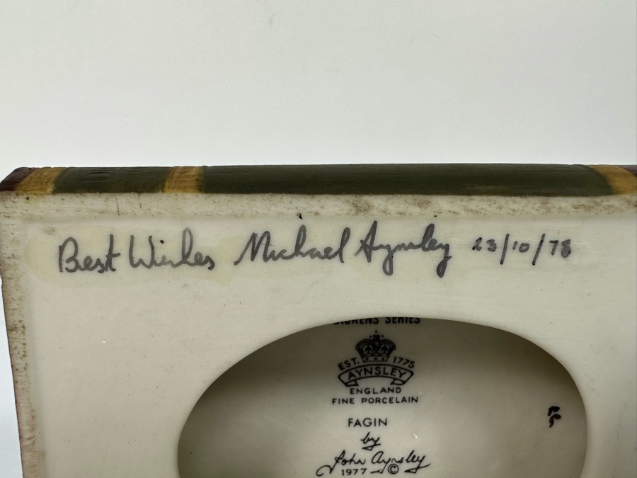 Signed Dickens Series Fagin Fine Porcelain Figurine By Aynsley (John Aynsley) 1977 Signed By Michael Aynsley 5W X 3.5D X 9H [Photo 20]