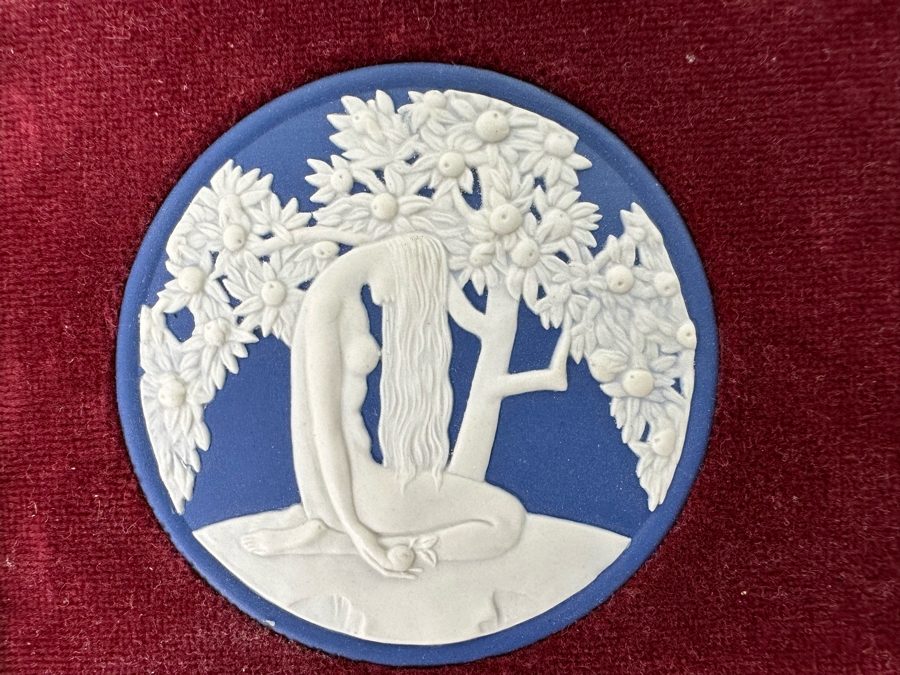 Pair Of Wedgwood Collectible Plates Of Adam & Eve By Anna Zinkeisen Nicely Display In A Wooden Frame From The Wedgwood Collectors Society [Photo 5]