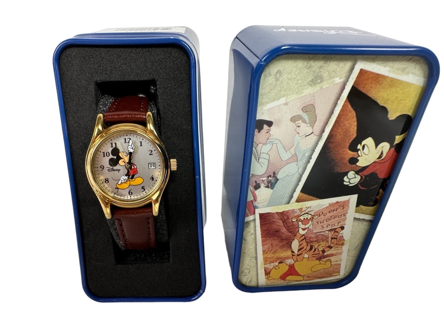 Walt Disney's Mickey Mouse Watch In Box [Photo 1]