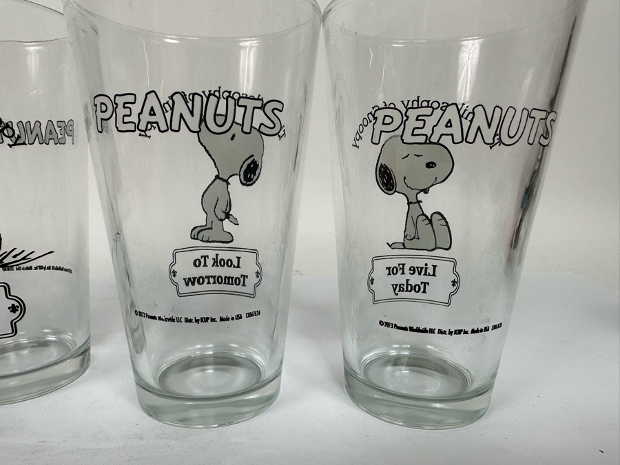 Peanuts Set Of Four Glasses 6H [Photo 7]