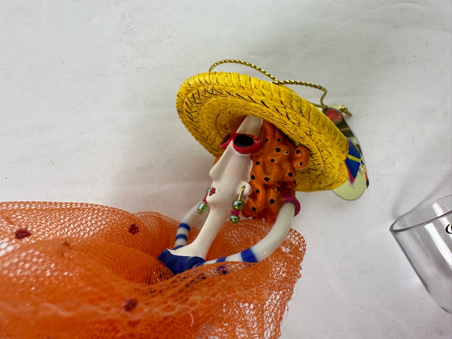 Dolly Mamas Ornaments: Sealed Ornaments Set #1 (It's Happy Hour Somewhere), Sealed Ornaments Set #5 (It's Happy Hour Somewhere) And Dolly Mamas Loose Five Ornaments [Photo 15]