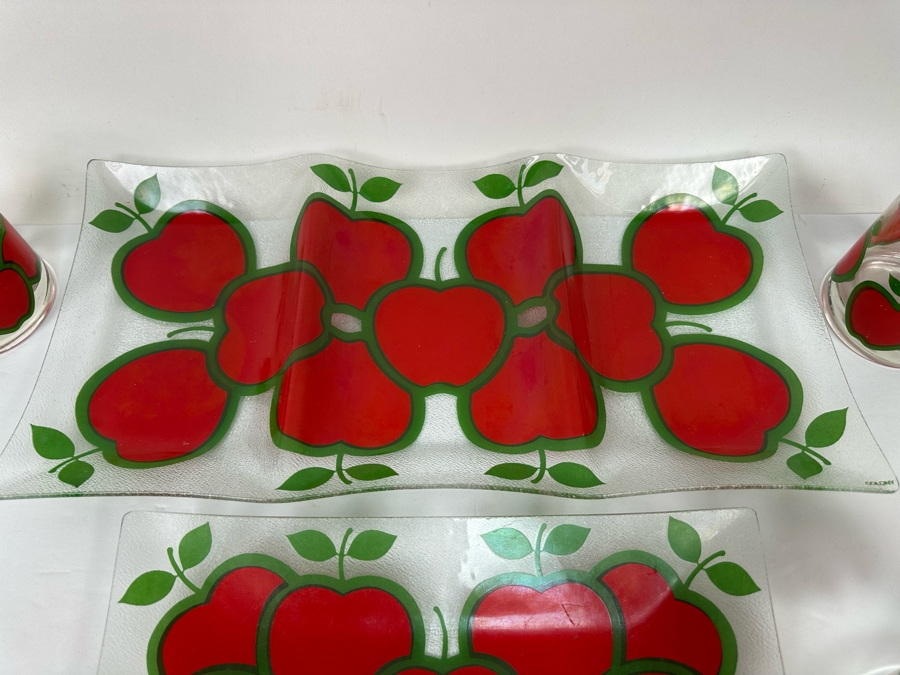 Vintage Colony Apple Pair Of Glasses, Ice Bucket And Pair Of Glass Trays [Photo 5]