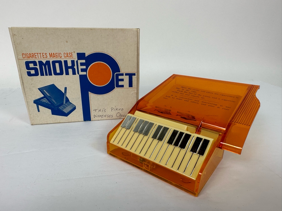 Vintage Cigarettes Magic Case Smoke Pet Piano Cigarette Dispenser With Box [Photo 3]