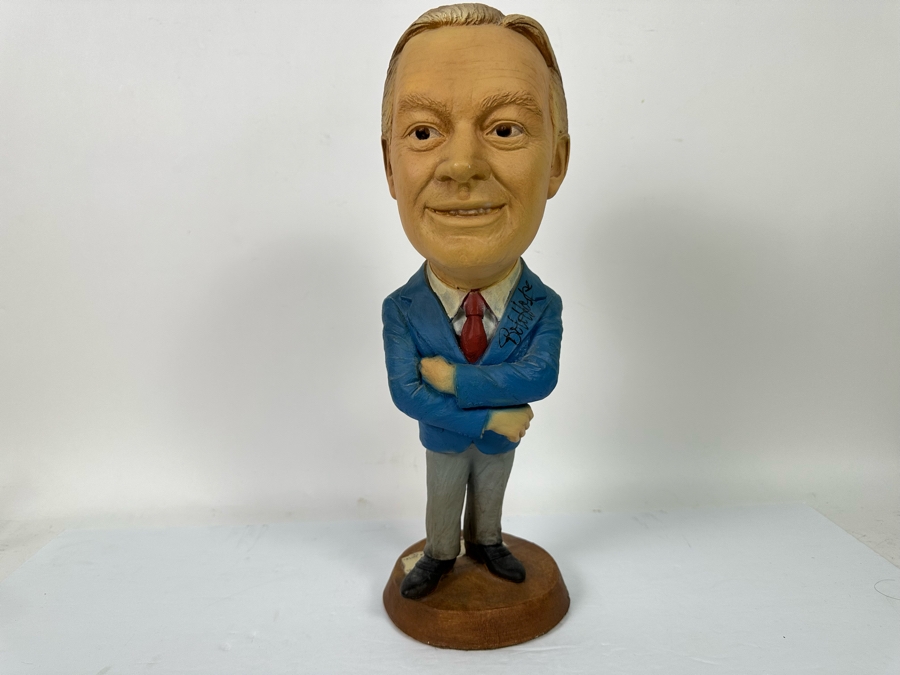 Signed 1979 Bob Hope Esco Products Inc Large Head Cartoon Chalkware Statue Signed By Bob Hope On Front & Andy Williams, Lawrence Welk, Dennis James & Ted Giannoulas (San Diego Chicken) On Back - Signed In 1981 At Torrey Pines Golf Tournament 17.5H [Photo 6]
