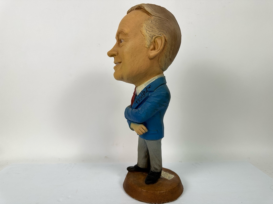 Signed 1979 Bob Hope Esco Products Inc Large Head Cartoon Chalkware Statue Signed By Bob Hope On Front & Andy Williams, Lawrence Welk, Dennis James & Ted Giannoulas (San Diego Chicken) On Back - Signed In 1981 At Torrey Pines Golf Tournament 17.5H [Photo 10]