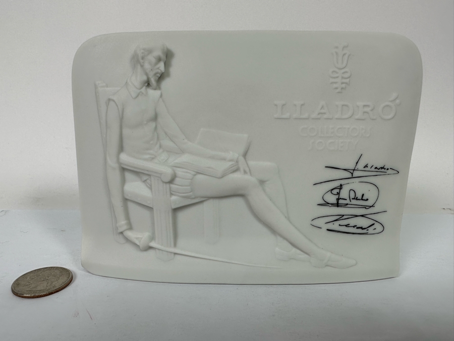 Lladro Collectors Society Porcelain Plaque 6W X 2.5D X 4H [Photo 2]
