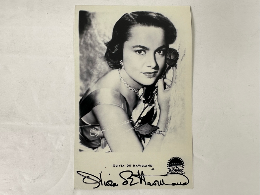 Signed Olivia De Havilland Photograph 3.75 X 5.75 And Seperate Autograph Of Olivia De Havilland On Paper Cut-Out [Photo 4]