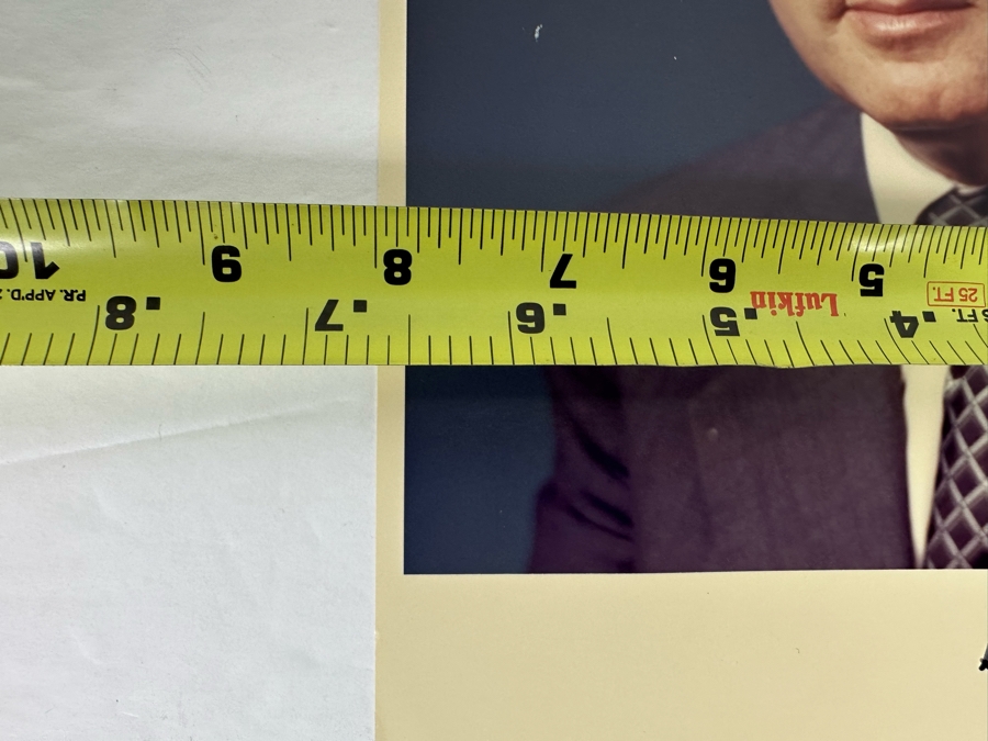 Autographed Henry Kissinger (B. 1923) Signed Photograph (1973 Nobel Peace Prize Award Winner) 8 X 10 [Photo 7]