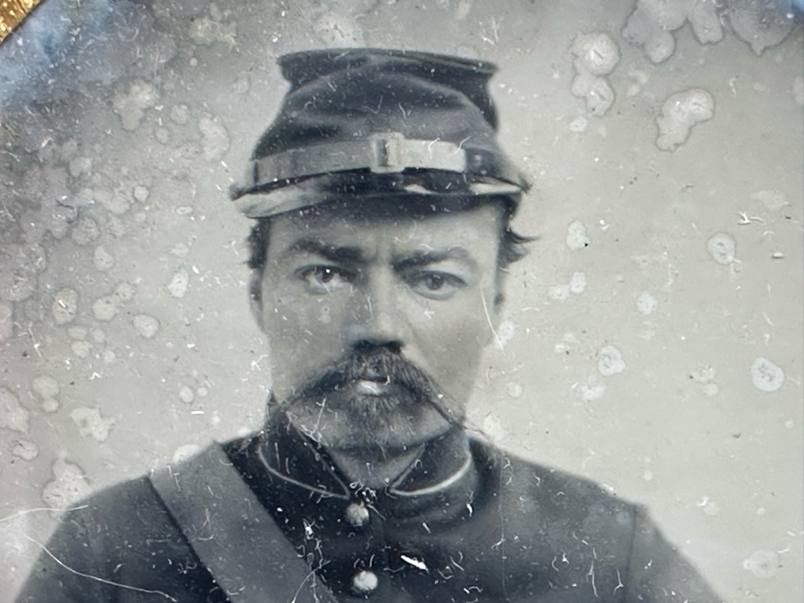 Antique Civil War Ninth Plate Ambrotype Photograph Of Solidier In Genuine Union Case Improved With Fine Gilt By S. Peck & Co [Photo 9]