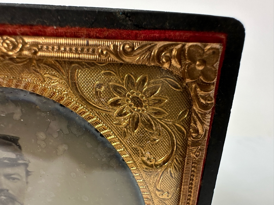 Antique Civil War Ninth Plate Ambrotype Photograph Of Solidier In Genuine Union Case Improved With Fine Gilt By S. Peck & Co [Photo 13]