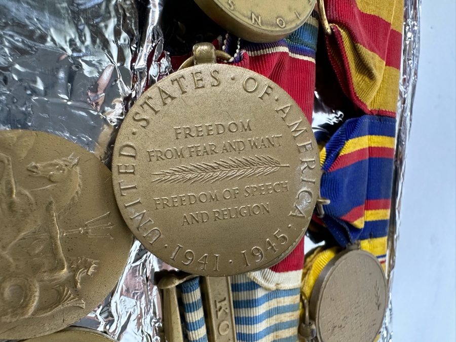 Vintage United States Marine Corp Medals From World War II & Korean War - See Photos [Photo 24]