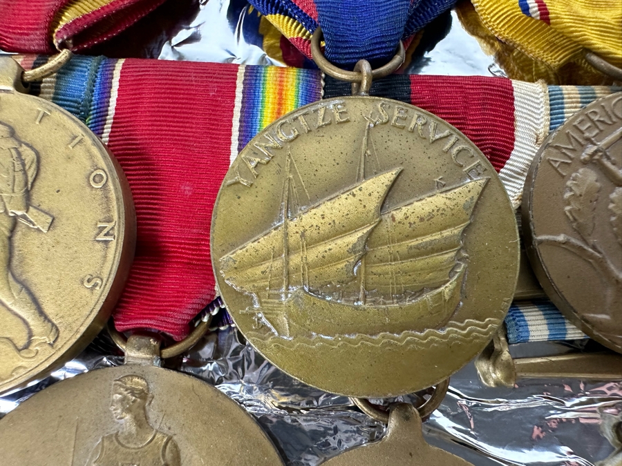 Vintage United States Marine Corp Medals From World War II & Korean War - See Photos [Photo 14]