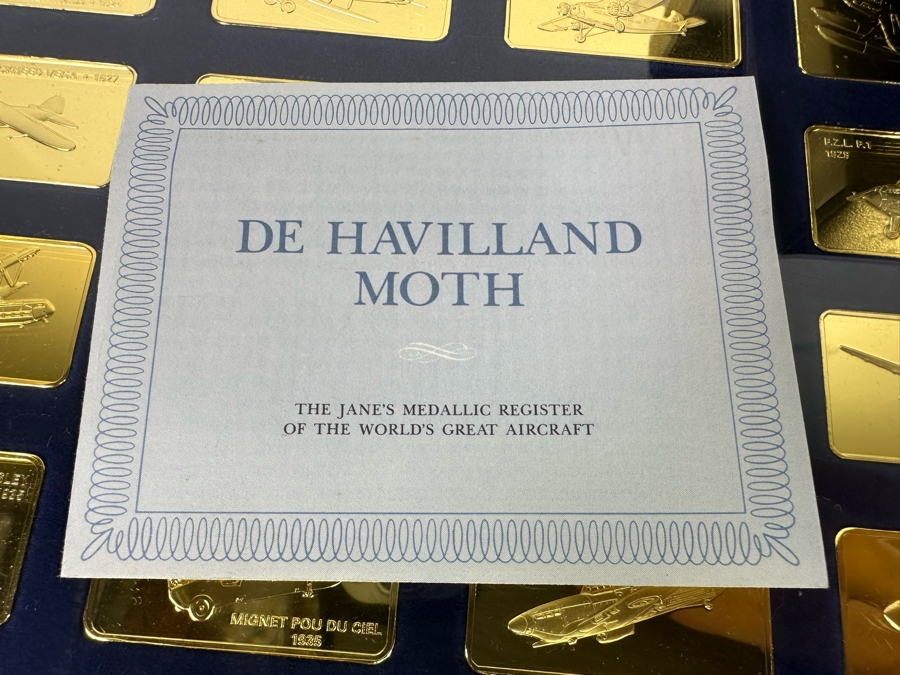 Limited Edition Of 15,000 First Collection Of The Jane's Medallic Register Of The World's Great Aircraft Consisting Of 100 Ingots Minted By The Franklin Mint With A Full Proof 24K Gold Electroplate On Solid Bronze W/ Cert Each Tray 13.5 X 9.5 - See Photos [Photo 30]