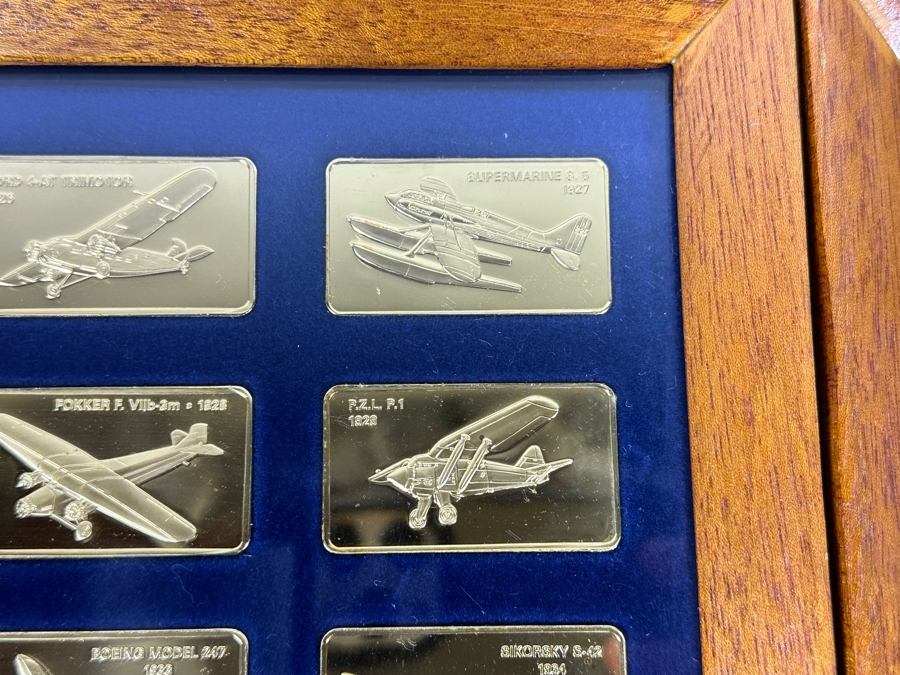 Limited Edition Of 15,000 First Collection Of The Jane's Medallic Register Of The World's Great Aircraft Consisting Of 100 Ingots Minted By The Franklin Mint With A Full Proof 24K Gold Electroplate On Solid Bronze W/ Cert Each Tray 13.5 X 9.5 - See Photos [Photo 12]