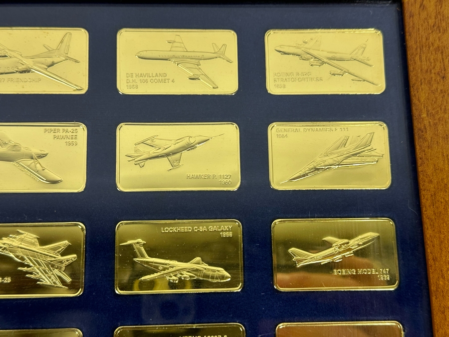 Limited Edition Of 15,000 First Collection Of The Jane's Medallic Register Of The World's Great Aircraft Consisting Of 100 Ingots Minted By The Franklin Mint With A Full Proof 24K Gold Electroplate On Solid Bronze W/ Cert Each Tray 13.5 X 9.5 - See Photos [Photo 24]