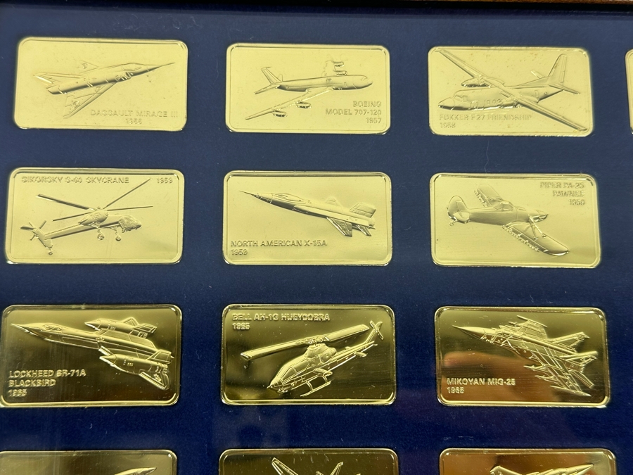 Limited Edition Of 15,000 First Collection Of The Jane's Medallic Register Of The World's Great Aircraft Consisting Of 100 Ingots Minted By The Franklin Mint With A Full Proof 24K Gold Electroplate On Solid Bronze W/ Cert Each Tray 13.5 X 9.5 - See Photos [Photo 23]