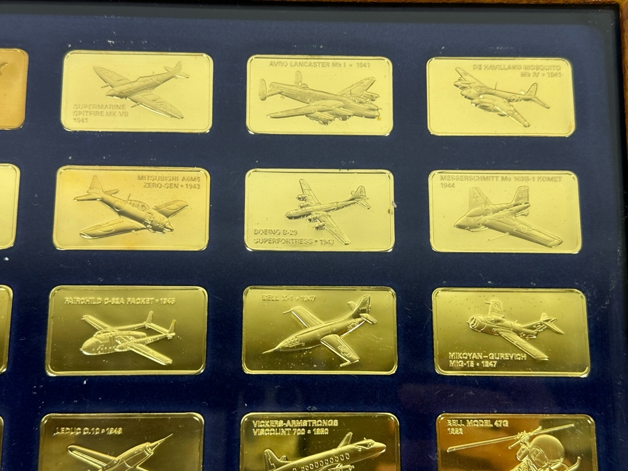 Limited Edition Of 15,000 First Collection Of The Jane's Medallic Register Of The World's Great Aircraft Consisting Of 100 Ingots Minted By The Franklin Mint With A Full Proof 24K Gold Electroplate On Solid Bronze W/ Cert Each Tray 13.5 X 9.5 - See Photos [Photo 20]
