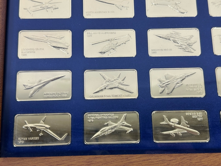Limited Edition Of 15,000 First Collection Of The Jane's Medallic Register Of The World's Great Aircraft Consisting Of 100 Ingots Minted By The Franklin Mint With A Full Proof 24K Gold Electroplate On Solid Bronze W/ Cert Each Tray 13.5 X 9.5 - See Photos [Photo 26]