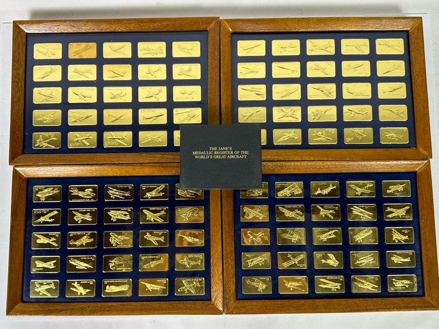 Limited Edition Of 15,000 First Collection Of The Jane's Medallic Register Of The World's Great Aircraft Consisting Of 100 Ingots Minted By The Franklin Mint With A Full Proof 24K Gold Electroplate On Solid Bronze W/ Cert Each Tray 13.5 X 9.5 - See Photos [Photo 5]