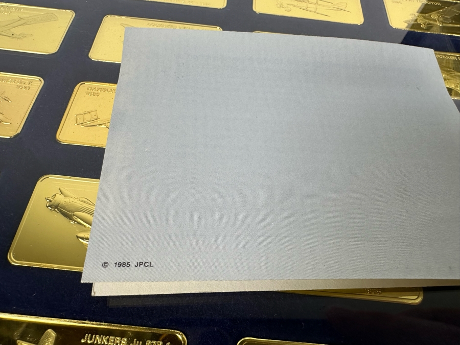 Limited Edition Of 15,000 First Collection Of The Jane's Medallic Register Of The World's Great Aircraft Consisting Of 100 Ingots Minted By The Franklin Mint With A Full Proof 24K Gold Electroplate On Solid Bronze W/ Cert Each Tray 13.5 X 9.5 - See Photos [Photo 32]