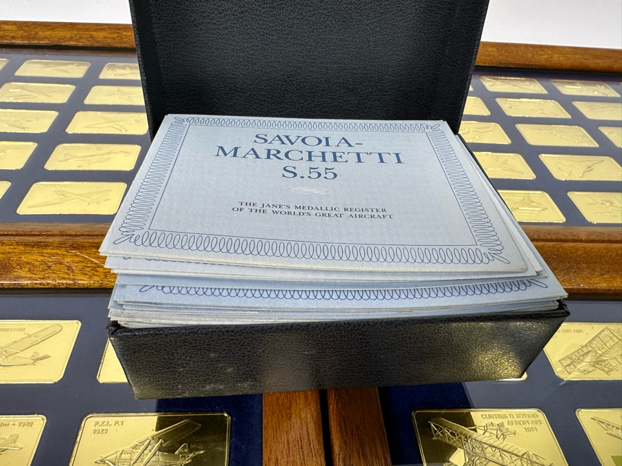 Limited Edition Of 15,000 First Collection Of The Jane's Medallic Register Of The World's Great Aircraft Consisting Of 100 Ingots Minted By The Franklin Mint With A Full Proof 24K Gold Electroplate On Solid Bronze W/ Cert Each Tray 13.5 X 9.5 - See Photos [Photo 33]