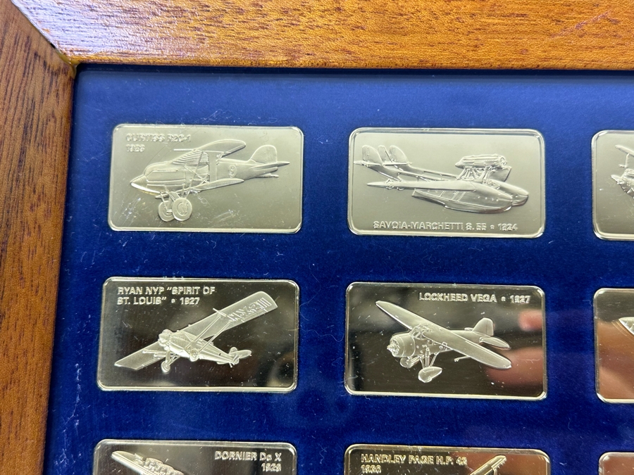 Limited Edition Of 15,000 First Collection Of The Jane's Medallic Register Of The World's Great Aircraft Consisting Of 100 Ingots Minted By The Franklin Mint With A Full Proof 24K Gold Electroplate On Solid Bronze W/ Cert Each Tray 13.5 X 9.5 - See Photos [Photo 10]