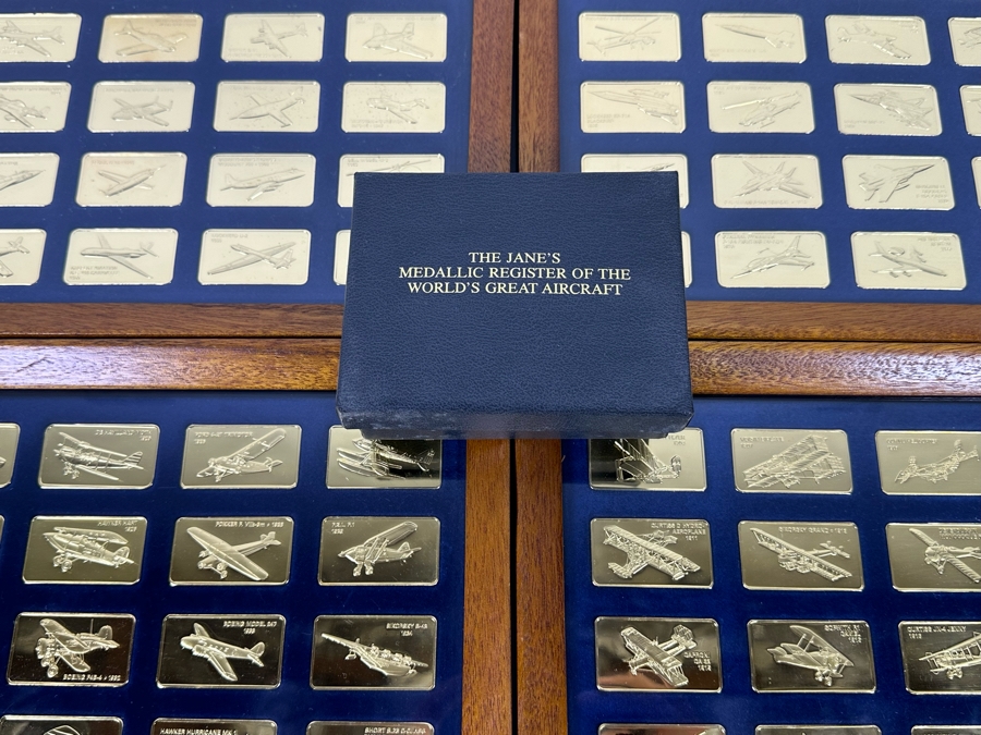 Limited Edition Of 15,000 First Collection Of The Jane's Medallic Register Of The World's Great Aircraft Consisting Of 100 Ingots Minted By The Franklin Mint With A Full Proof 24K Gold Electroplate On Solid Bronze W/ Cert Each Tray 13.5 X 9.5 - See Photos [Photo 7]