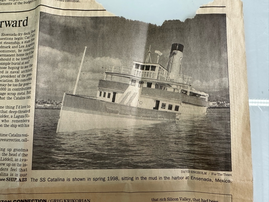 Vintage Salvaged Ship's Compass Mark XV Mod. O From The SS Catalina Steamship (1924-1975) (California's Last Steamship) After It Shipwrecked In The Harbour At Ensenada, Mexico Not Working As A Compass 13W X 12H [Photo 22]