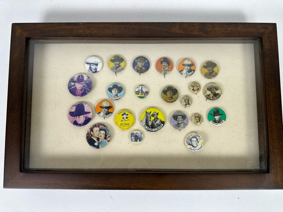 Collection Of Vintage Collectible Western Movie Star Actor Cowboy Buttons In Nice Shawdowbox Hinged Display Case 6 X 11 - See Photos [Photo 15]
