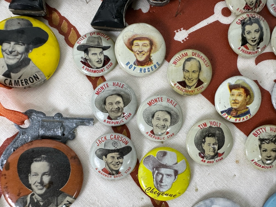 Huge Collection Of Vintage Collectible Western Movie Star Actor Cowboy Buttons, Roy Rogers Pocket Knife & Miniature Toy Pistols / Rifle Displayed In Nice Shawdowbox Display Case: Hoot Gibson, John Wayne, Gene Autry, Hopalong Cassidy 6X11 - See Photos [Photo 19]
