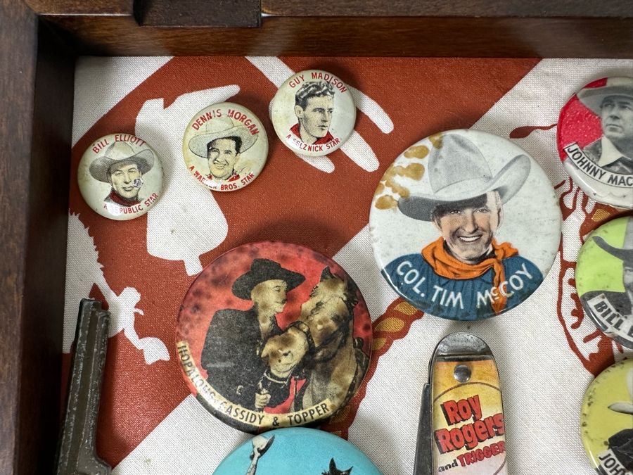 Huge Collection Of Vintage Collectible Western Movie Star Actor Cowboy Buttons, Roy Rogers Pocket Knife & Miniature Toy Pistols / Rifle Displayed In Nice Shawdowbox Display Case: Hoot Gibson, John Wayne, Gene Autry, Hopalong Cassidy 6X11 - See Photos [Photo 9]