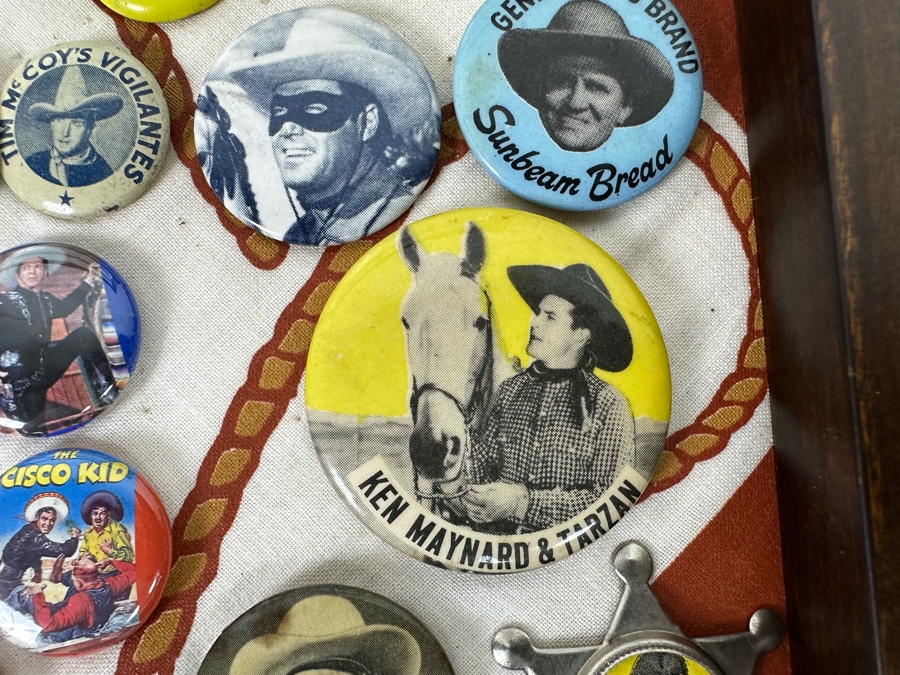 Huge Collection Of Vintage Collectible Western Movie Star Actor Cowboy Buttons, Roy Rogers Pocket Knife & Miniature Toy Pistols / Rifle Displayed In Nice Shawdowbox Display Case: Hoot Gibson, John Wayne, Gene Autry, Hopalong Cassidy 6X11 - See Photos [Photo 27]