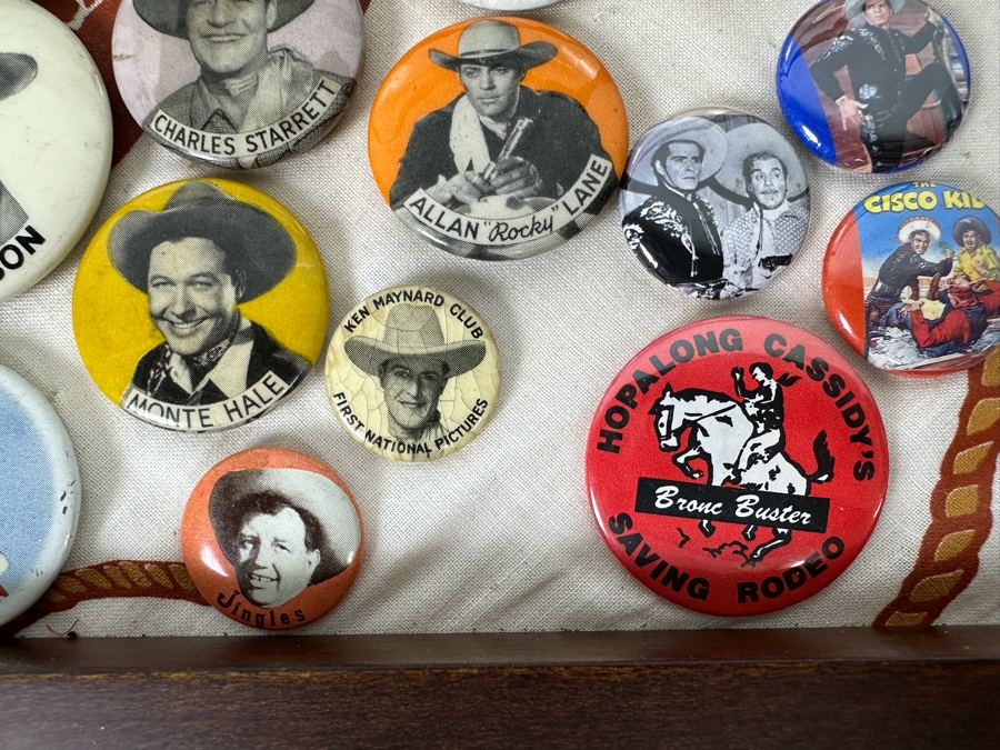 Huge Collection Of Vintage Collectible Western Movie Star Actor Cowboy Buttons, Roy Rogers Pocket Knife & Miniature Toy Pistols / Rifle Displayed In Nice Shawdowbox Display Case: Hoot Gibson, John Wayne, Gene Autry, Hopalong Cassidy 6X11 - See Photos [Photo 25]