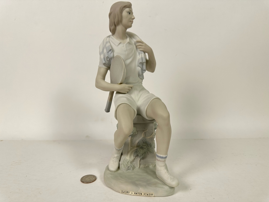 Vintage Lladro Matte Finish Male Tennis Player Figurine By Vincente Martinez 10.5H [Photo 3]