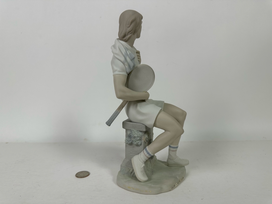 Vintage Lladro Matte Finish Male Tennis Player Figurine By Vincente Martinez 10.5H [Photo 8]