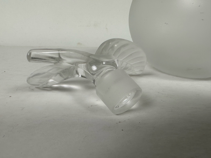 Beautiful Signed Lalique Frosted Crystal Grande Pomme Perfume Bottle 5W X 6H [Photo 10]